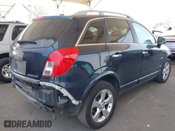 ✅ 2014 Chevrolet Captiva Sport LT • VIN: 3GNAL3EK7ES644321 • Lot: 42444250. Wystawiony na IAAI z przebiegiem 104 616 mil. Bezpłatny archiwum sprzedaży aukcyjnych z USA i szczegółowy raport historii pojazdu na DreamBid. Zdjęcie 4.
