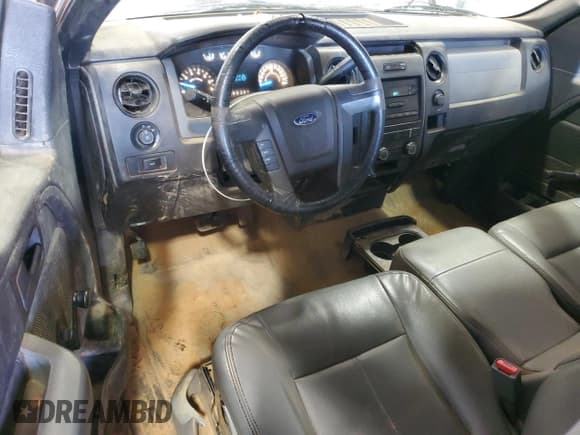 ✅ 2012 Ford F-150 XL • VIN: 1FTMF1CM1CFB81082 • Lot: 85725395. Listed on Copart with 203,932 mi. Free auction sales archive from the USA and detailed vehicle history report at DreamBid. Image 8.