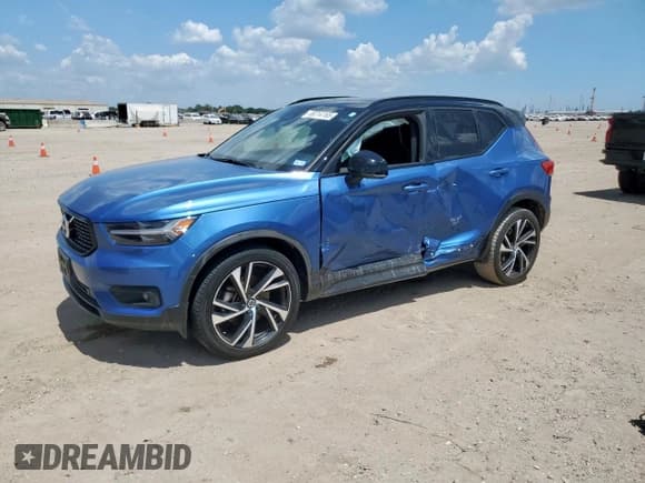 ✅ 2020 Volvo XC40 R-Design • VIN: YV4AC2HM0L2322688 • Лот: 66314165. Опубликован ранее на Copart с пробегом 79 353 миль. Бесплатный доступ к архиву аукционных продаж из США и подробный отчёт об истории автомобиля на DreamBid. Изображение 1.