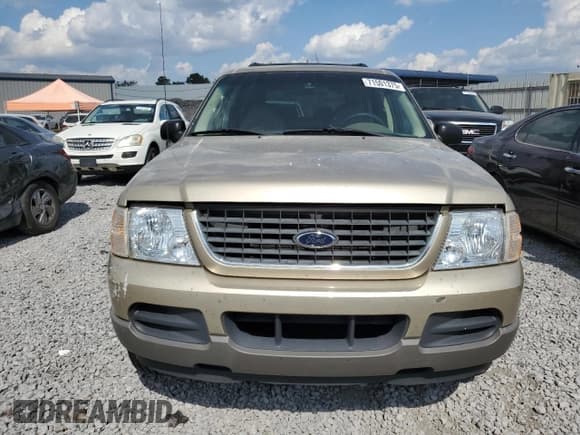 ✅ 2002 Ford Explorer XLT • VIN: 1FMDU63E22UA10021 • Lot: 71501375. Wystawiony na Copart z przebiegiem 174 809 mil. Bezpłatny archiwum sprzedaży aukcyjnych z USA i szczegółowy raport historii pojazdu na DreamBid. Zdjęcie 5.