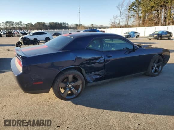 ✅ 2013 Dodge Challenger Rallye Redline • VIN: 2C3CDYAG8DH582060 • Lot: 86169364. Wystawiony na Copart z przebiegiem 206 336 mil. Bezpłatny archiwum sprzedaży aukcyjnych z USA i szczegółowy raport historii pojazdu na DreamBid. Zdjęcie 3.