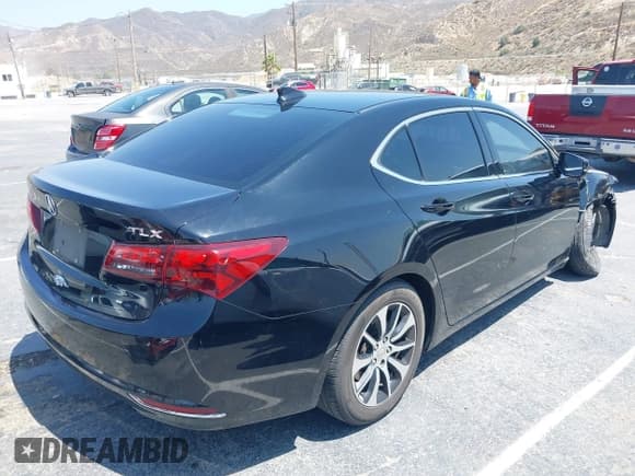 ✅ 2017 Acura TLX Technology • VIN: 19UUB1F51HA000956 • Lot: 42597221. Wystawiony na IAAI z przebiegiem 140 555 mil. Bezpłatny archiwum sprzedaży aukcyjnych z USA i szczegółowy raport historii pojazdu na DreamBid. Zdjęcie 4.