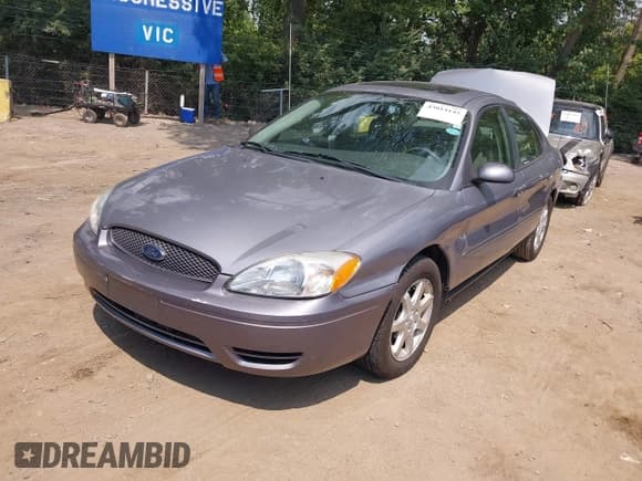 ✅ 2006 Ford Taurus SEL • VIN: 1FAFP56U86A243111 • Lot: 43014145. Listed on IAAI with 146,018 mi. Free auction sales archive from the USA and detailed vehicle history report at DreamBid. Image 2.