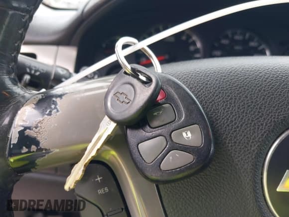 ✅ 2008 Chevrolet Suburban 3LT • VIN: 3GNFC16018G179193 • Lot: 41682169. Listed on IAAI with 218,670 mi. Free auction sales archive from the USA and detailed vehicle history report at DreamBid. Image 11.