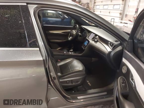 ✅ 2019 Infiniti QX50 Essential • VIN: 3PCAJ5M36KF102572 • Лот: 43721726. Опубликован ранее на IAAI с пробегом 111 968 миль. Бесплатный доступ к архиву аукционных продаж из США и подробный отчёт об истории автомобиля на DreamBid. Изображение 5.