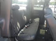 ✅ 2002 Chevrolet Silverado 1500 • VIN: 2GCEC19V921187084 • Lot: 61145855. Wystawiony na Copart z przebiegiem Nie podano. Bezpłatny archiwum sprzedaży aukcyjnych z USA i szczegółowy raport historii pojazdu na DreamBid. Zdjęcie 10.