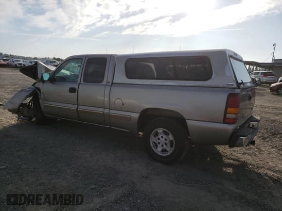 ✅ 2000 Chevrolet Silverado 1500 LS • VIN: 1GCEC19T4YZ370231 • Lot: 82366445. Listed on Copart with Not provided. Free auction sales archive from the USA and detailed vehicle history report at DreamBid. Image 2.