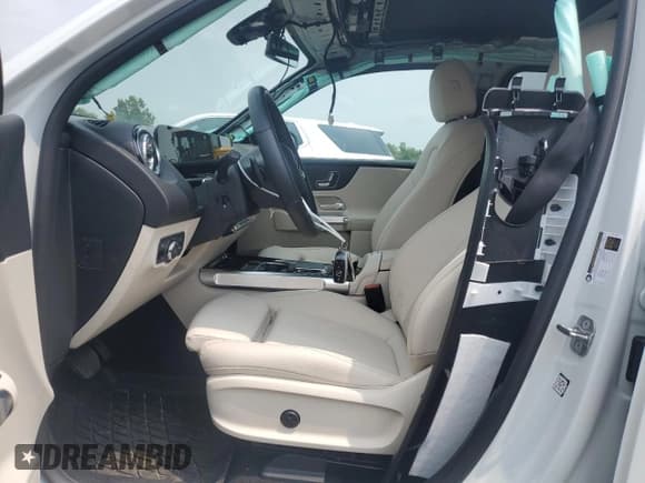 ✅ 2023 Mercedes-Benz EQB 300 • VIN: W1N9M0KB0PN034035 • Lot: 62622354. Wystawiony na Copart z przebiegiem 4 176 mil. Bezpłatny archiwum sprzedaży aukcyjnych z USA i szczegółowy raport historii pojazdu na DreamBid. Zdjęcie 7.