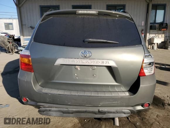✅ 2010 Toyota Highlander • VIN: 5TDZK3EHXAS004931 • Lot: 92054095. Listed on Copart with 224,945 mi. Free auction sales archive from the USA and detailed vehicle history report at DreamBid. Image 6.