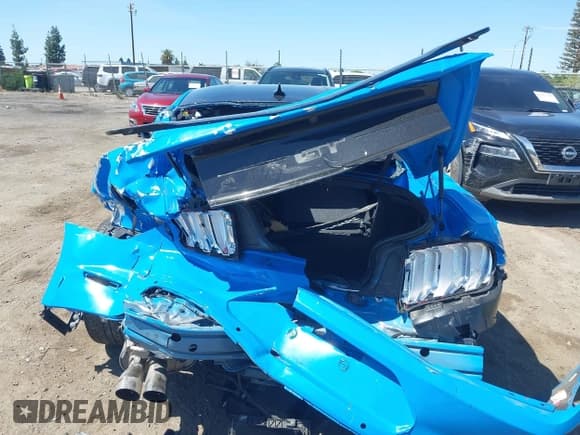 ✅ 2022 Ford Mustang GT • VIN: 1FA6P8CFXN5107884 • Lot: 41992310. Listed on IAAI with 34,673 mi. Free auction sales archive from the USA and detailed vehicle history report at DreamBid. Image 17.