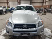 ✅ 2011 Toyota RAV4 Sport • VIN: 2T3RF4DV6BW155279 • Lot: 43925255. Wystawiony na IAAI z przebiegiem 288 640 mil. Bezpłatny archiwum sprzedaży aukcyjnych z USA i szczegółowy raport historii pojazdu na DreamBid. Zdjęcie 12.