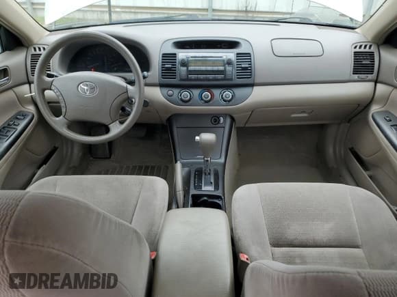 ✅ 2006 Toyota Camry LE • VIN: 4T1BE32K96U687793 • Lot: 85482005. Wystawiony na Copart z przebiegiem 202 328 mil. Bezpłatny archiwum sprzedaży aukcyjnych z USA i szczegółowy raport historii pojazdu na DreamBid. Zdjęcie 8.