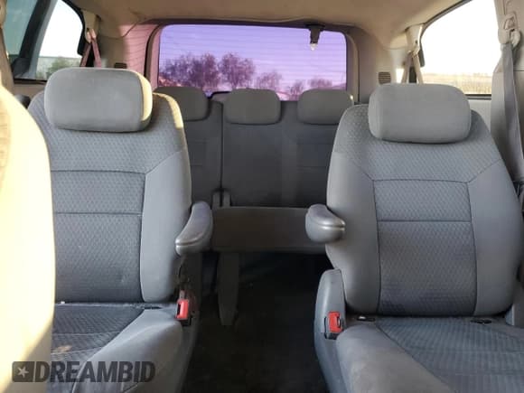 ✅ 2010 Dodge Grand Caravan SXT • VIN: 2D4RN5D19AR229733 • Лот: 91013625. Опубликован ранее на Copart с пробегом 197 139 миль. Бесплатный доступ к архиву аукционных продаж из США и подробный отчёт об истории автомобиля на DreamBid. Изображение 10.