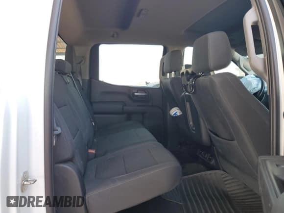 ✅ 2019 Chevrolet Silverado 1500 LT • VIN: 3GCPWCED3KG313245 • Lot: 74571324. Wystawiony na Copart z przebiegiem 173 963 mil. Bezpłatny archiwum sprzedaży aukcyjnych z USA i szczegółowy raport historii pojazdu na DreamBid. Zdjęcie 10.