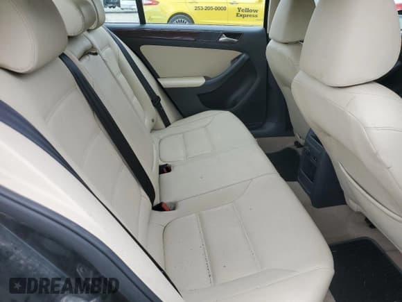 ✅ 2011 Volkswagen Jetta SEL • VIN: 3VWLZ7AJ1BM304504 • Lot: 60991215. Listed on Copart with 189,148 mi. Free auction sales archive from the USA and detailed vehicle history report at DreamBid. Image 10.