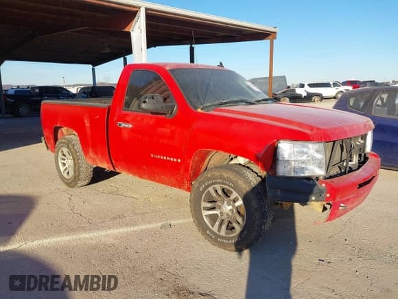 ✅ 2007 Chevrolet Silverado 1500 Work Truck • VIN: 1GCEC14C27Z562737 • Лот: 38296618. Опубликован ранее на IAAI с пробегом 148 924 миль. Бесплатный доступ к архиву аукционных продаж из США и подробный отчёт об истории автомобиля на DreamBid. Изображение 1.