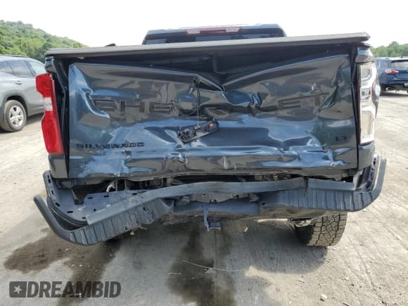 ✅ 2020 Chevrolet Silverado 1500 LT Trail Boss • VIN: 1GCPYFED0LZ188217 • Lot: 61207564. Wystawiony na Copart z przebiegiem 95 914 mil. Bezpłatny archiwum sprzedaży aukcyjnych z USA i szczegółowy raport historii pojazdu na DreamBid. Zdjęcie 6.