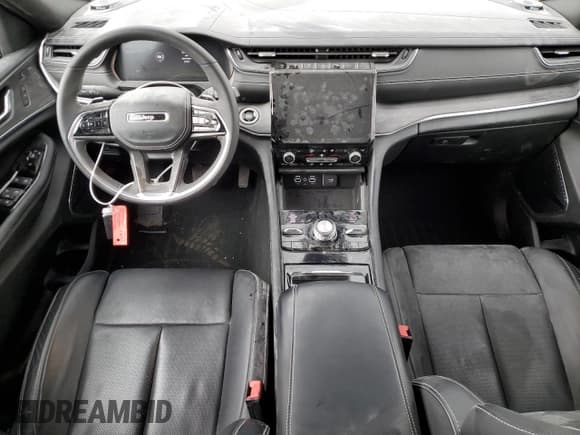 ✅ 2022 Jeep Grand Cherokee Overland • VIN: 1C4RJYD69N8739894 • Lot: 52593274. Listed on Copart with 25,309 mi. Free auction sales archive from the USA and detailed vehicle history report at DreamBid. Image 8.