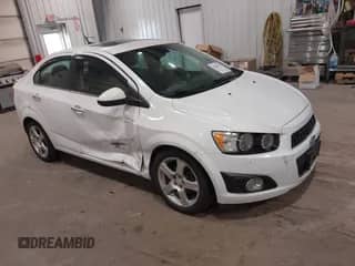 2013 Chevrolet Sonic LTZ с VIN 1G1JE5SH0D4226813, выставлен на аукционе IAAI как лот 43566817 с пробегом 157 459 миль миль и . История ставок и продаж доступна на DreamBid. Изображение 1.