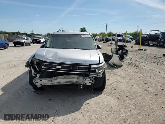 ✅ 2015 Ford Flex Limited • VIN: 2FMHK6D80FBA05881 • Лот: 80225205. Опубликован ранее на Copart с пробегом 145 172 миль. Бесплатный доступ к архиву аукционных продаж из США и подробный отчёт об истории автомобиля на DreamBid. Изображение 13.
