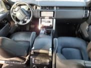 ✅ 2018 Land Rover Range Rover HSE • VIN: SALGS2SV8JA510274 • Lot: 87059475. Wystawiony na Copart z przebiegiem 132 716 mil. Bezpłatny archiwum sprzedaży aukcyjnych z USA i szczegółowy raport historii pojazdu na DreamBid. Zdjęcie 8.