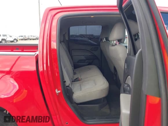 ✅ 2018 Chevrolet Colorado 2WD Work Truck • VIN: 1GCGSBEA1J1256990 • Lot: 41654571. Listed on IAAI with 92,507 mi. Free auction sales archive from the USA and detailed vehicle history report at DreamBid. Image 8.