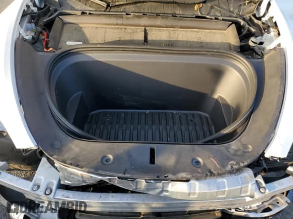 ✅ 2023 Tesla Model Y Long Range • VIN: 7SAYGDEE0PA108687 • Lot: 89539995. Wystawiony na Copart z przebiegiem 25 352 mil. Bezpłatny archiwum sprzedaży aukcyjnych z USA i szczegółowy raport historii pojazdu na DreamBid. Zdjęcie 12.