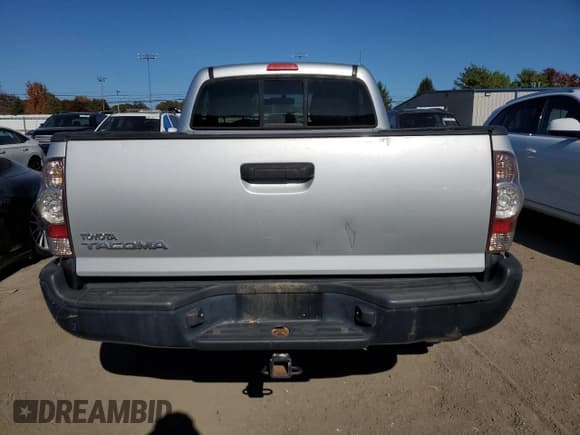 ✅ 2011 Toyota Tacoma • VIN: 5TFPX4EN1BX001738 • Lot: 86998465. Listed on Copart with 58,423 mi. Free auction sales archive from the USA and detailed vehicle history report at DreamBid. Image 6.