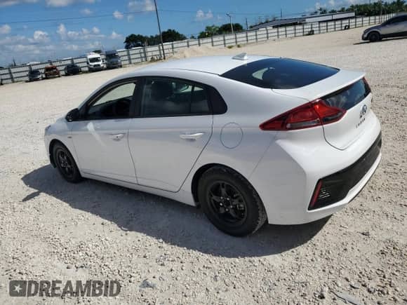 2019 Hyundai Ioniq Blue с VIN KMHC65LC5KU155584, выставлен на аукционе Copart как лот 77631544 с пробегом 54 986 миль миль и Списание • Salvage title. История ставок и продаж доступна на DreamBid. Изображение 2.