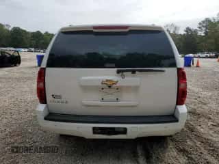 2007 Chevrolet Tahoe LTZ с VIN 1GNFC13007R183609, выставлен на аукционе Copart как лот 81827535 с пробегом 233 431 миль миль и Списание • Salvage title. История ставок и продаж доступна на DreamBid. Изображение 6.