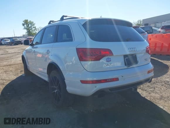 ✅ 2014 Audi Q7 S line Prestige • VIN: WA1DGAFE2ED009458 • Lot: 43474150. Wystawiony na IAAI z przebiegiem 175 422 mil. Bezpłatny archiwum sprzedaży aukcyjnych z USA i szczegółowy raport historii pojazdu na DreamBid. Zdjęcie 3.