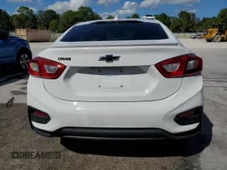 ✅ 2018 Chevrolet Cruze LT • VIN: 1G1BE5SM2J7205540 • Lot: 86994025. Listed on Copart with 122,818 mi. Free auction sales archive from the USA and detailed vehicle history report at DreamBid. Image 6.