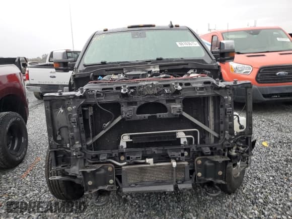 ✅ 2015 GMC Sierra 3500HD Denali • VIN: 1GT424E89FF547517 • Lot: 88103615. Listed on Copart with Not provided. Free auction sales archive from the USA and detailed vehicle history report at DreamBid. Image 5.