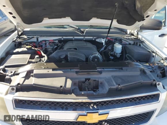 ✅ 2012 Chevrolet Tahoe Commercial • VIN: 1GNLC2E04CR253399 • Lot: 84207025. Listed on Copart with 188,189 mi. Free auction sales archive from the USA and detailed vehicle history report at DreamBid. Image 12.