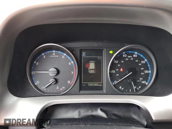 ✅ 2017 Toyota RAV4 LE • VIN: JTMBFREVXHJ148906 • Lot: 66394724. Listed on Copart with 100,340 mi. Free auction sales archive from the USA and detailed vehicle history report at DreamBid. Image 9.