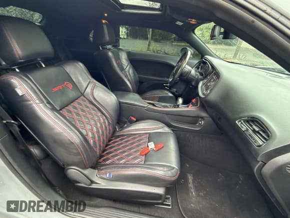 ✅ 2021 Dodge Challenger SRT Hellcat Redeye Widebody • VIN: 2C3CDZL91MH524750 • Lot: 69483335. Wystawiony na Copart z przebiegiem 37 866 mil. Bezpłatny archiwum sprzedaży aukcyjnych z USA i szczegółowy raport historii pojazdu na DreamBid. Zdjęcie 5.