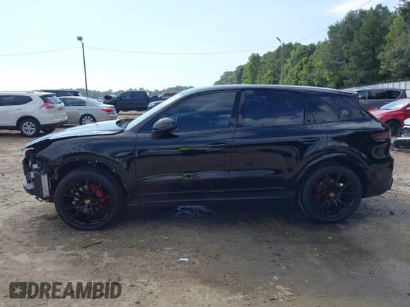 ✅ 2019 Porsche Cayenne • VIN: WP1AA2AY7KDA05479 • Lot: 43106906. Listed on IAAI with 72,738 mi. Free auction sales archive from the USA and detailed vehicle history report at DreamBid. Image 15.