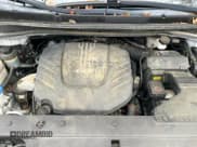 ✅ 2017 Kia Sedona L • VIN: KNDMA5C16H6284081 • Lot: 92944525. Wystawiony na Copart z przebiegiem 163 318 mil. Bezpłatny archiwum sprzedaży aukcyjnych z USA i szczegółowy raport historii pojazdu na DreamBid. Zdjęcie 7.