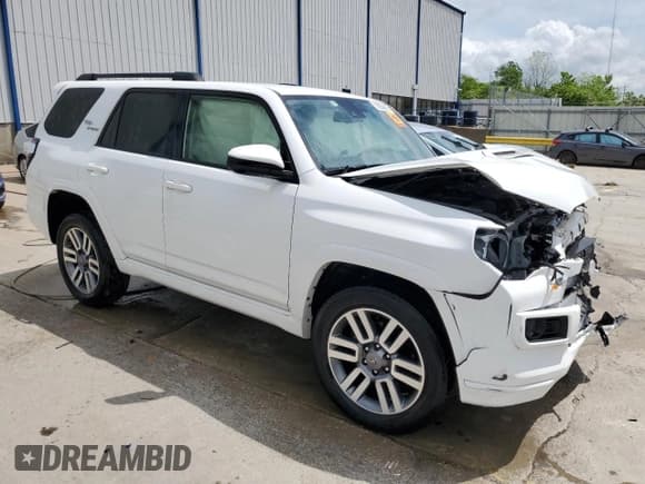 ✅ 2022 Toyota 4Runner TRD Sport • VIN: JTESU5JRXN5995240 • Lot: 53936625. Listed on Copart with Not provided. Free auction sales archive from the USA and detailed vehicle history report at DreamBid. Image 4.