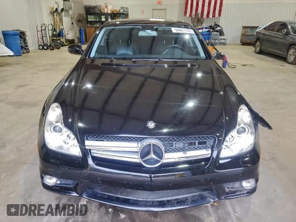 ✅ 2011 Mercedes-Benz CLS 550 • VIN: WDDDJ7CB2BA171324 • Lot: 94447725. Wystawiony na Copart z przebiegiem 116 485 mil. Bezpłatny archiwum sprzedaży aukcyjnych z USA i szczegółowy raport historii pojazdu na DreamBid. Zdjęcie 5.