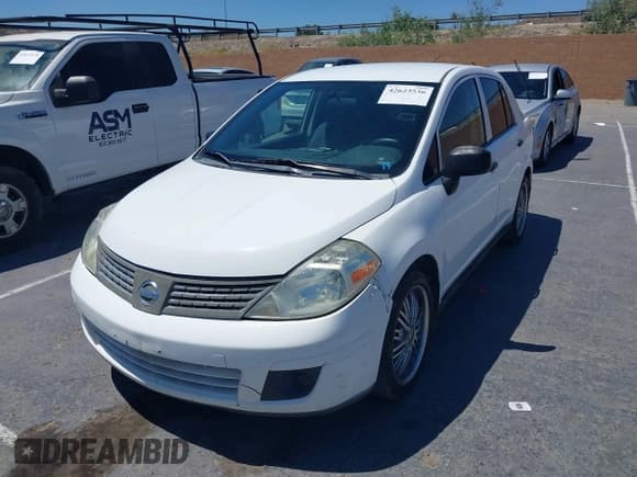 ✅ 2009 Nissan Versa 1.6 • VIN: 3N1CC11E99L453363 • Лот: 42623536. Опубликован ранее на IAAI с пробегом 176 168 миль. Бесплатный доступ к архиву аукционных продаж из США и подробный отчёт об истории автомобиля на DreamBid. Изображение 2.