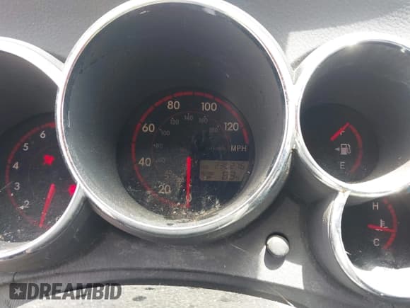 ✅ 2004 Pontiac Vibe • VIN: 5Y2SL62874Z411841 • Lot: 42502429. Wystawiony na IAAI z przebiegiem 238 276 mil. Bezpłatny archiwum sprzedaży aukcyjnych z USA i szczegółowy raport historii pojazdu na DreamBid. Zdjęcie 7.