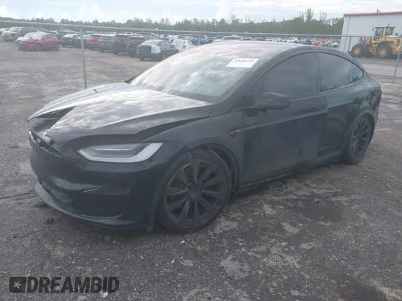 ✅ 2022 Tesla Model X Plaid • VIN: 7SAXCBE67NF355516 • Лот: 42808484. Опубликован ранее на IAAI с пробегом Не указан. Бесплатный доступ к архиву аукционных продаж из США и подробный отчёт об истории автомобиля на DreamBid. Изображение 2.