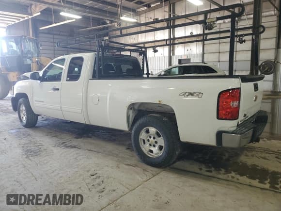 ✅ 2013 Chevrolet Silverado 1500 LT • VIN: 1GCRKSE09DZ226903 • Lot: 56064294. Listed on Copart with 292,340 mi. Free auction sales archive from the USA and detailed vehicle history report at DreamBid. Image 2.