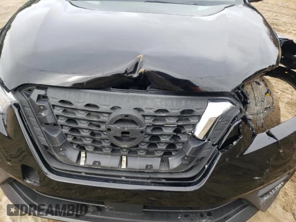 ✅ 2020 Nissan Kicks SV • VIN: 3N1CP5CV8LL487861 • Lot: 90437205. Listed on Copart with 106,175 mi. Free auction sales archive from the USA and detailed vehicle history report at DreamBid. Image 11.