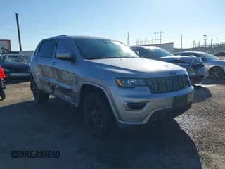 ✅ 2017 Jeep Grand Cherokee Altitude • VIN: 1C4RJFAG6HC925072 • Lot: 43470599. Wystawiony na IAAI z przebiegiem 122 598 mil. Bezpłatny archiwum sprzedaży aukcyjnych z USA i szczegółowy raport historii pojazdu na DreamBid. Zdjęcie 1.
