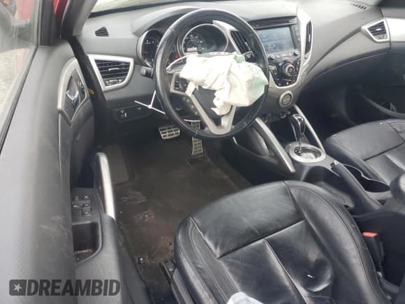 ✅ 2014 Hyundai Veloster • VIN: KMHTC6AD4EU214154 • Lot: 41776145. Wystawiony na Copart z przebiegiem 123 685 mil. Bezpłatny archiwum sprzedaży aukcyjnych z USA i szczegółowy raport historii pojazdu na DreamBid. Zdjęcie 8.