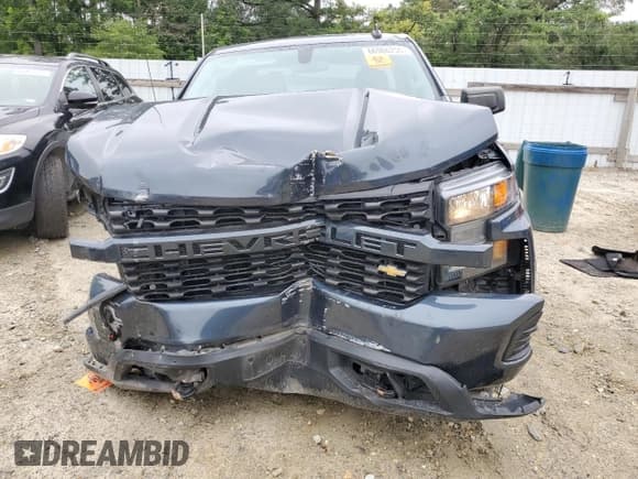 ✅ 2020 Chevrolet Silverado 1500 Custom • VIN: 1GCRYBEF3LZ367919 • Lot: 66986255. Wystawiony na Copart z przebiegiem 86 454 mil. Bezpłatny archiwum sprzedaży aukcyjnych z USA i szczegółowy raport historii pojazdu na DreamBid. Zdjęcie 5.