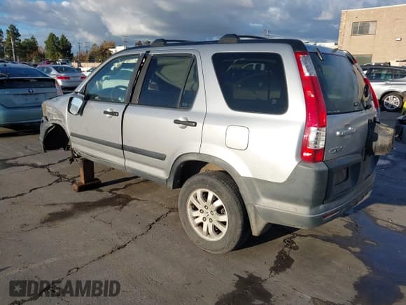 ✅ 2005 Honda CR-V EX • VIN: JHLRD78875C010838 • Lot: 43761589. Wystawiony na IAAI z przebiegiem 204 848 mil. Bezpłatny archiwum sprzedaży aukcyjnych z USA i szczegółowy raport historii pojazdu na DreamBid. Zdjęcie 3.