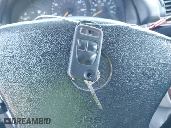 ✅ 2000 Mercedes-Benz M 320/430/500 • VIN: 4JGAB54E5YA172706 • Lot: 41652197. Listed on IAAI with 221,907 mi. Free auction sales archive from the USA and detailed vehicle history report at DreamBid. Image 11.